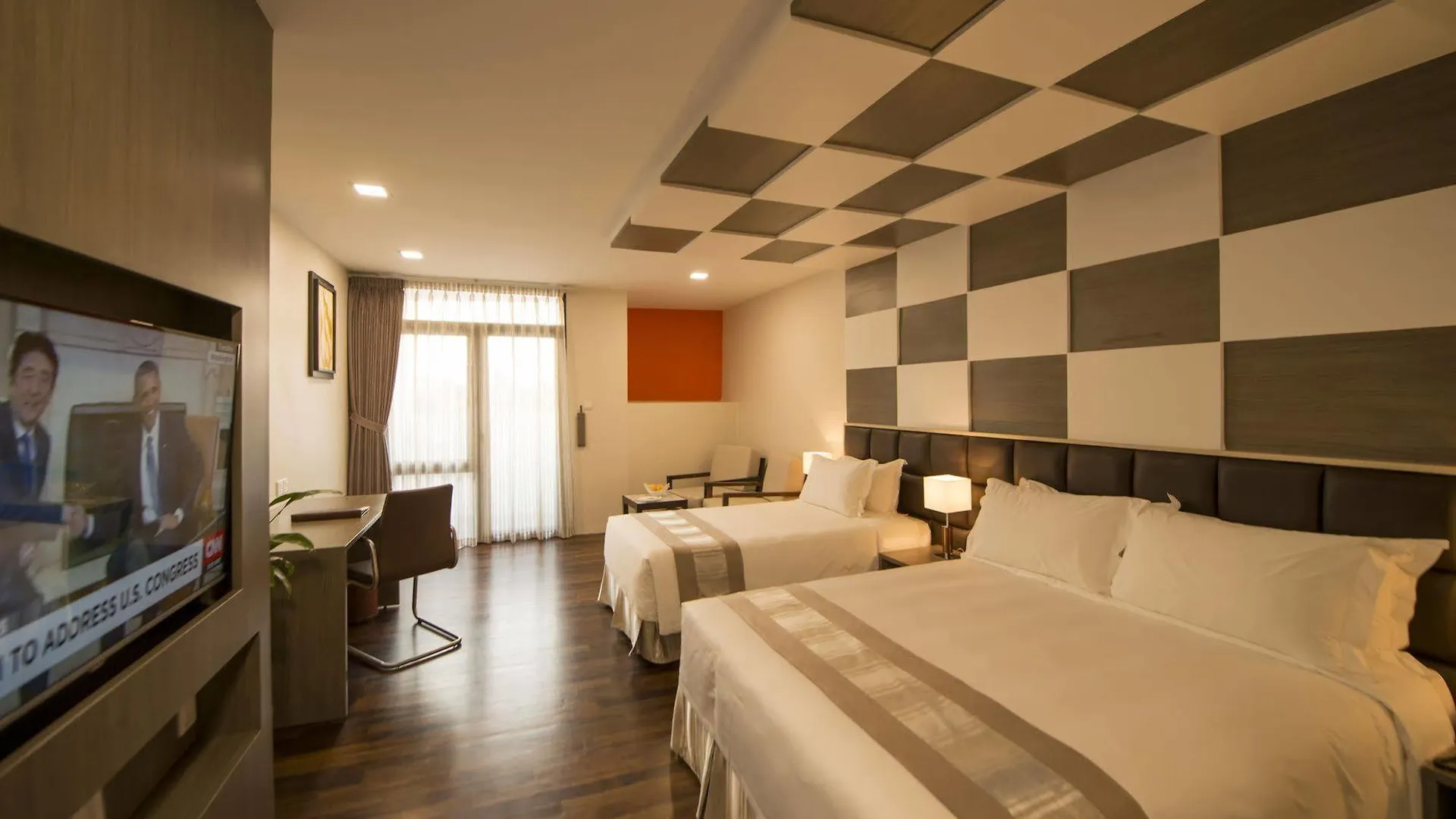 Hotel Parami Yangon 4*,